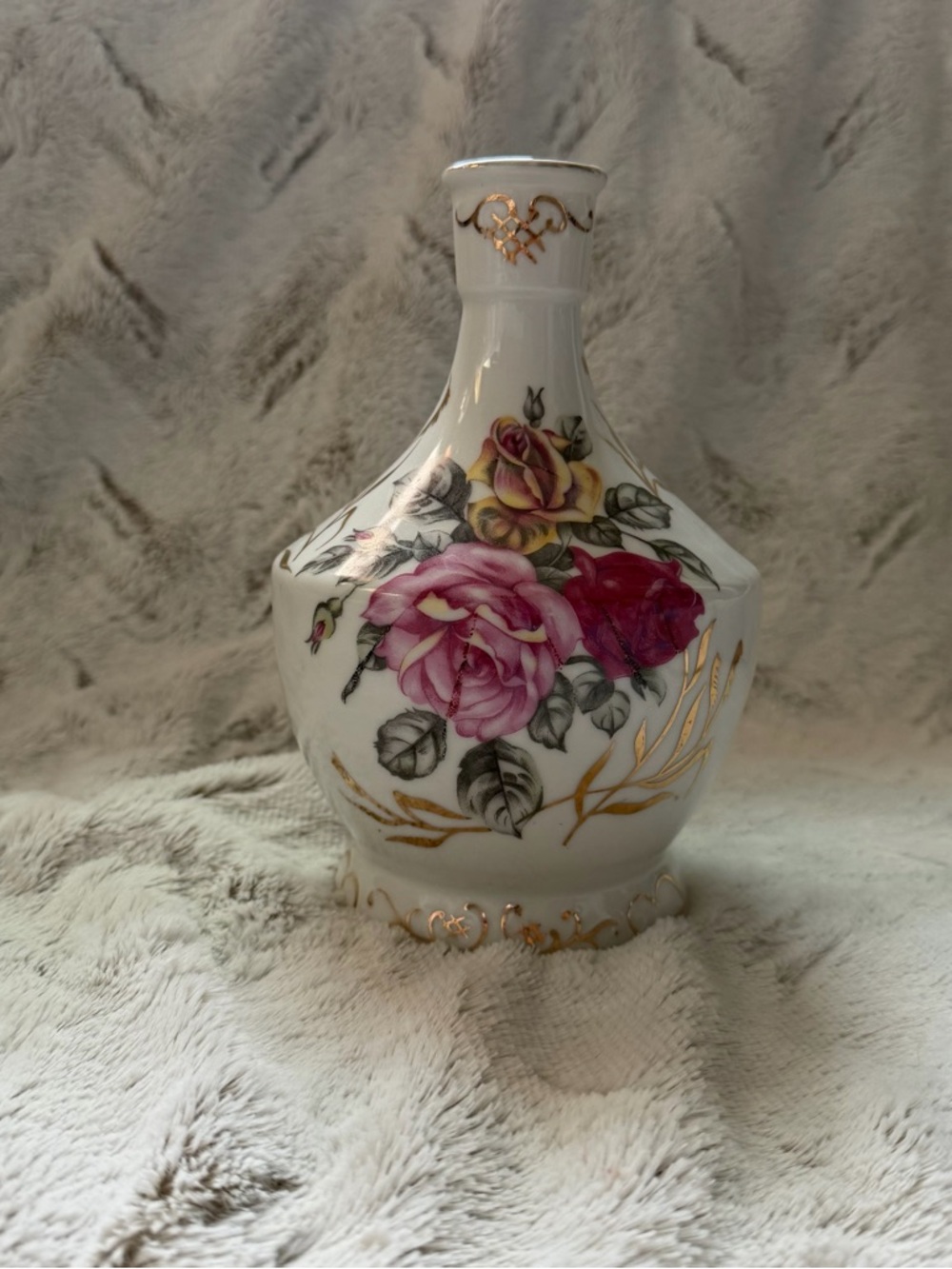 Porcelain Floral Decorative Vase in Pink, Red and Gold